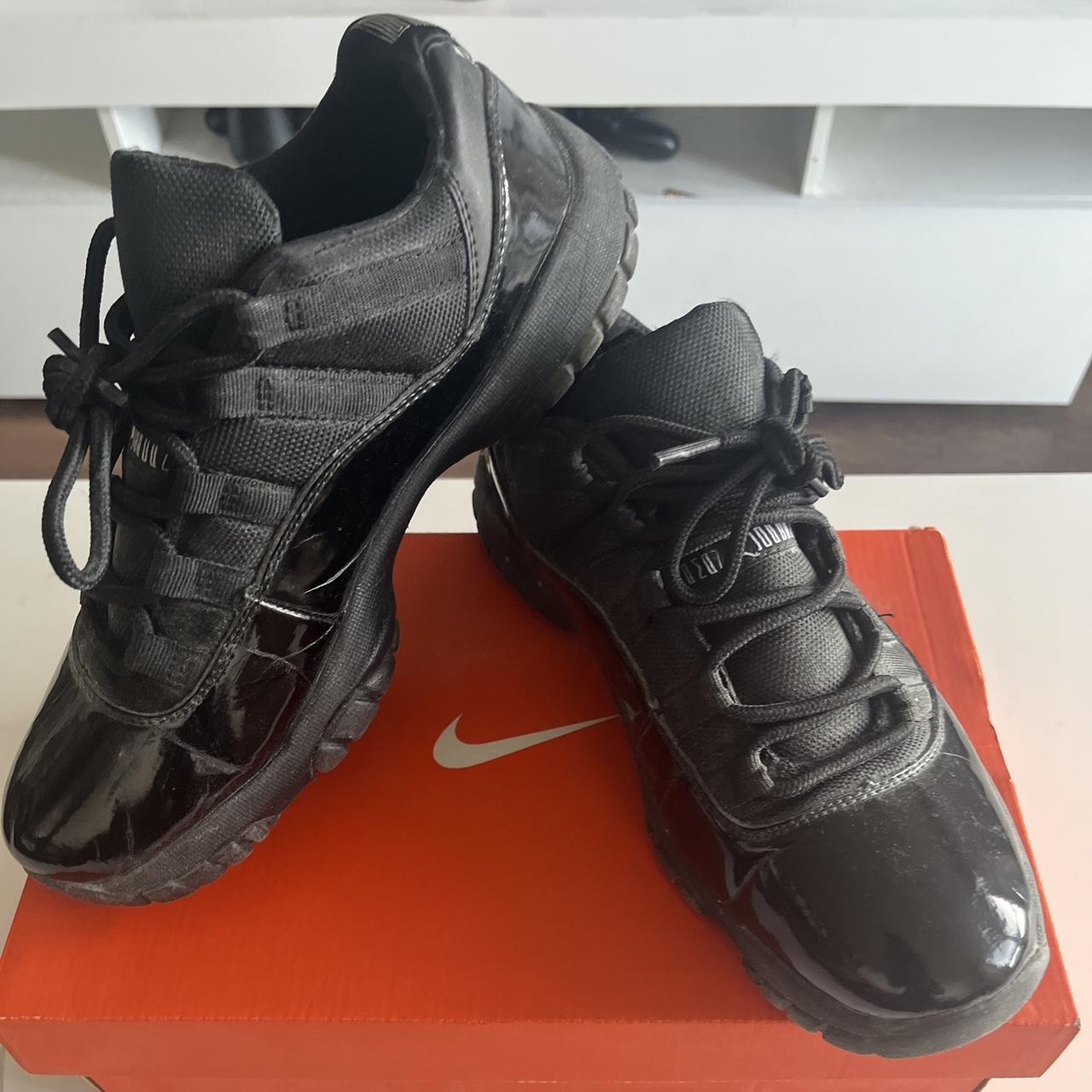 mens all black jordan 11
