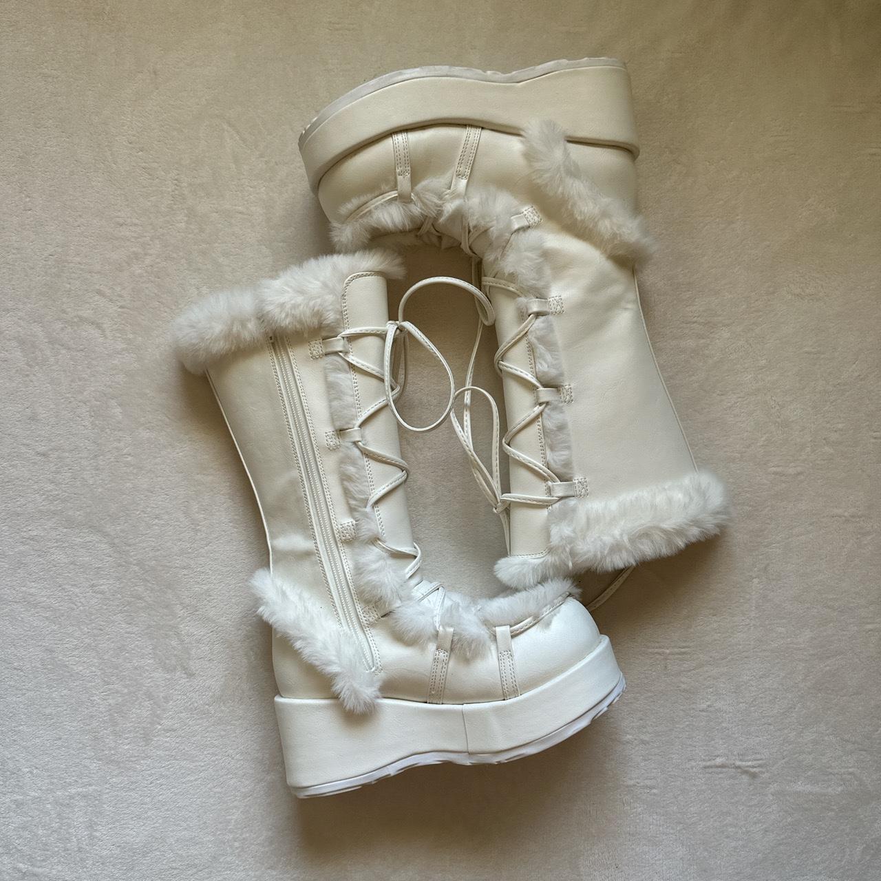 demonia cubby 311 tan