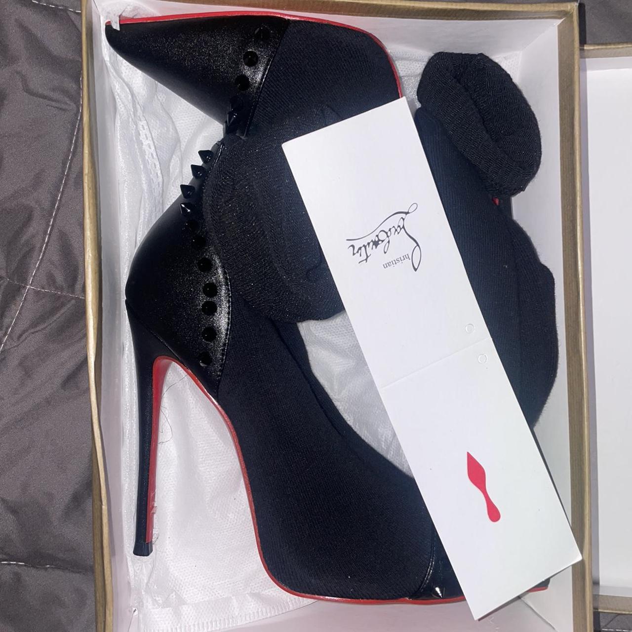 Christian Louboutin Women's Black Courts | Depop