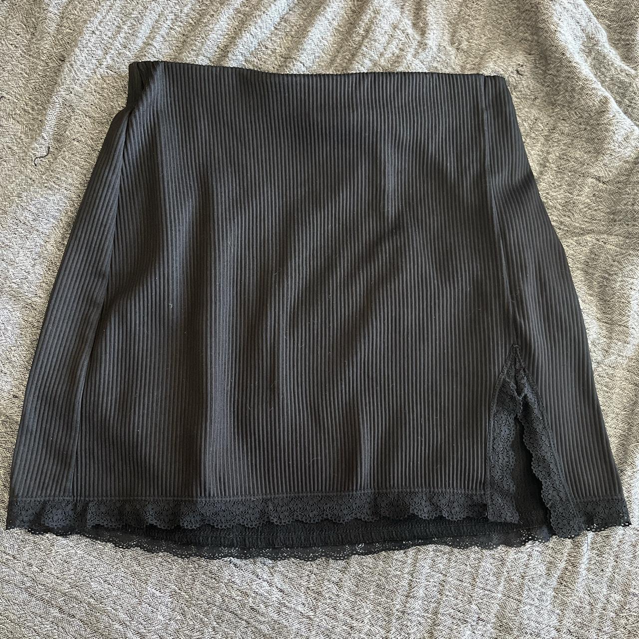 Black ribbed mini laced skirt 🖤 - Depop