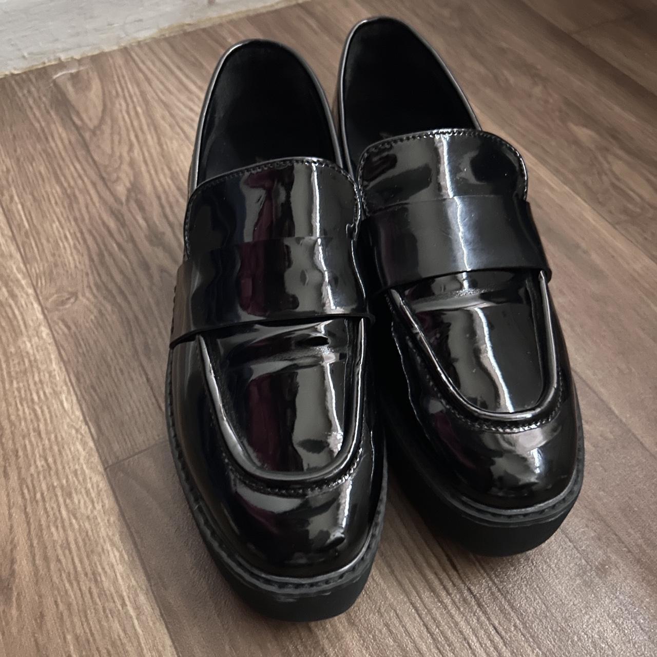 item listed by itz3lvx