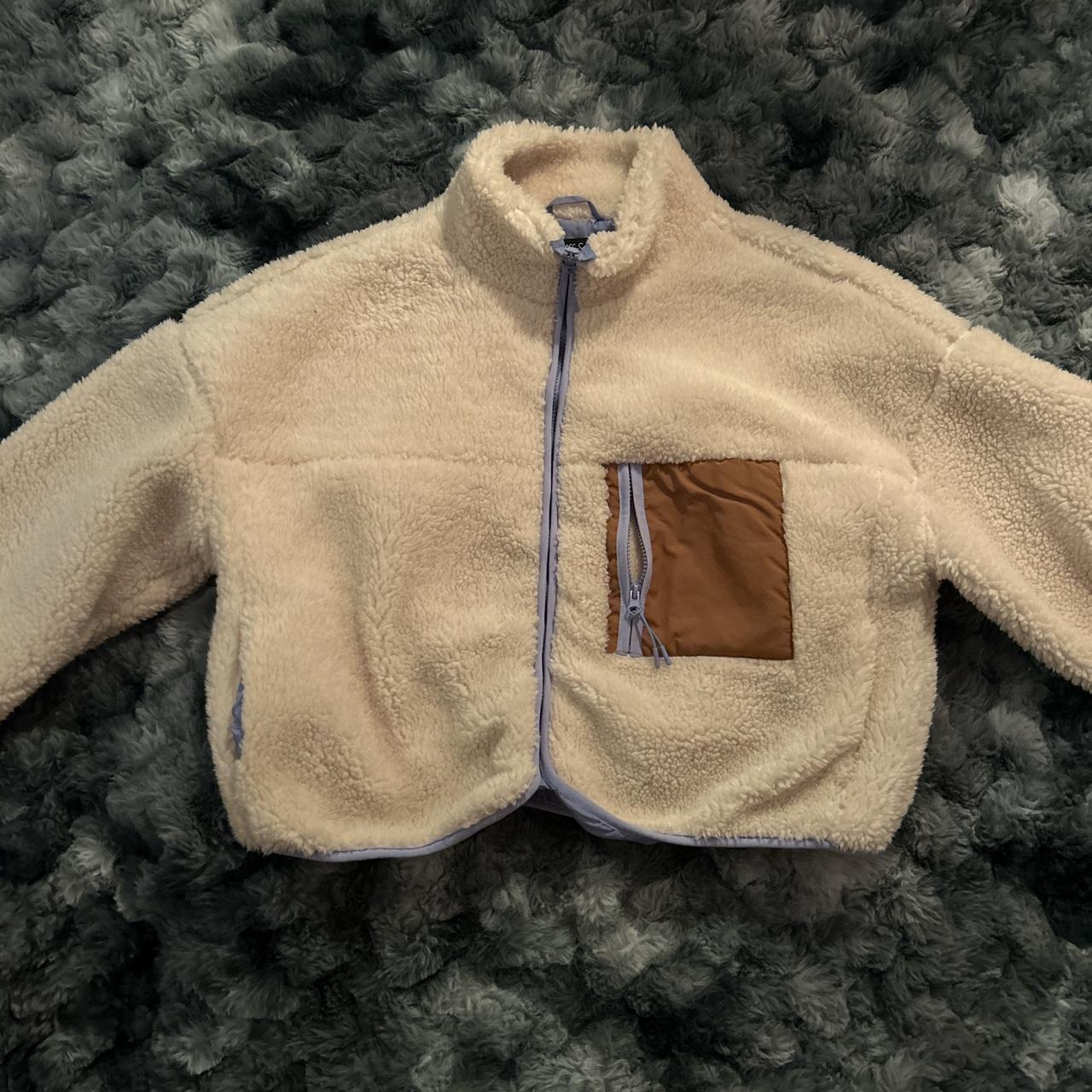 item listed by olivialloyddd