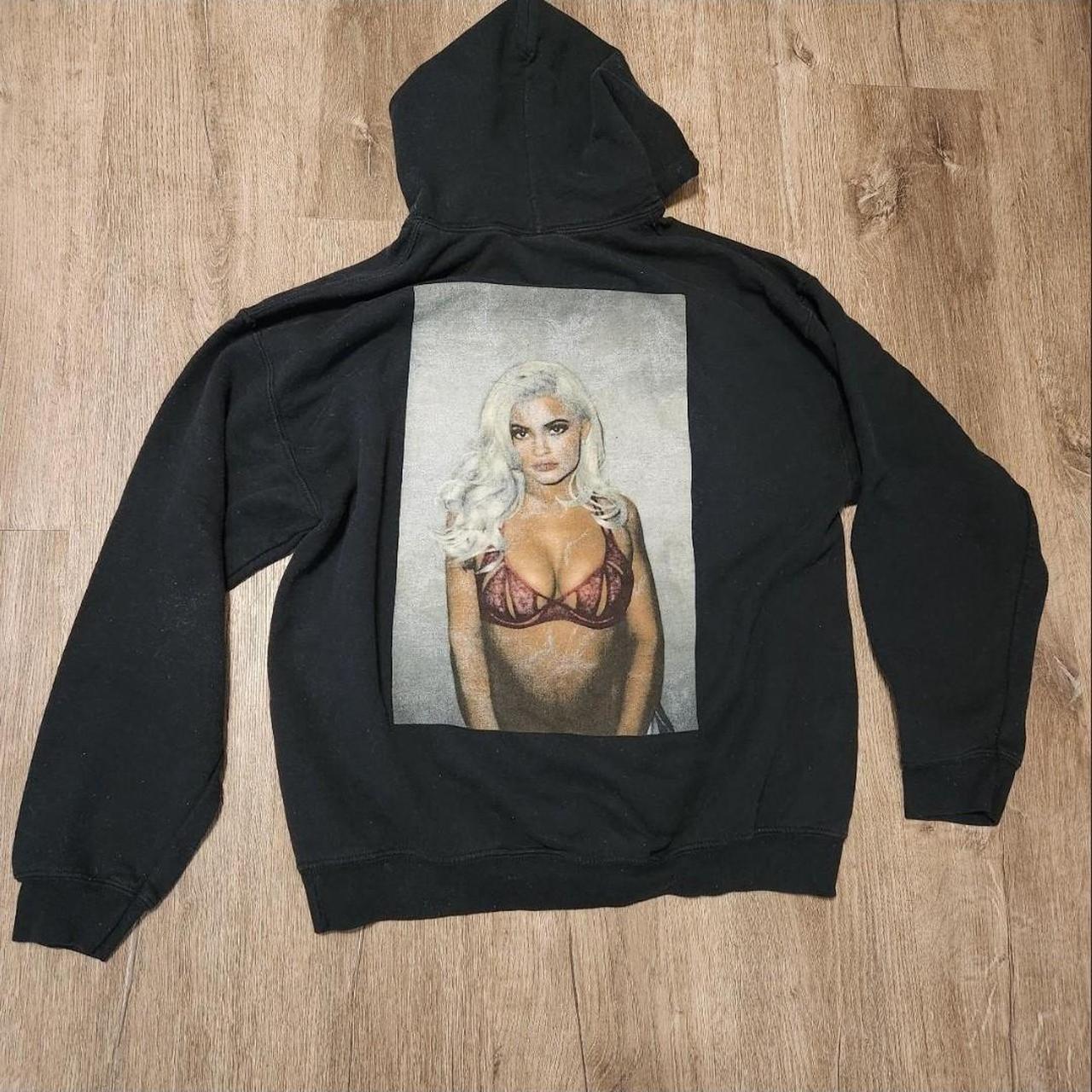 Kylie jenner merch hoodie online