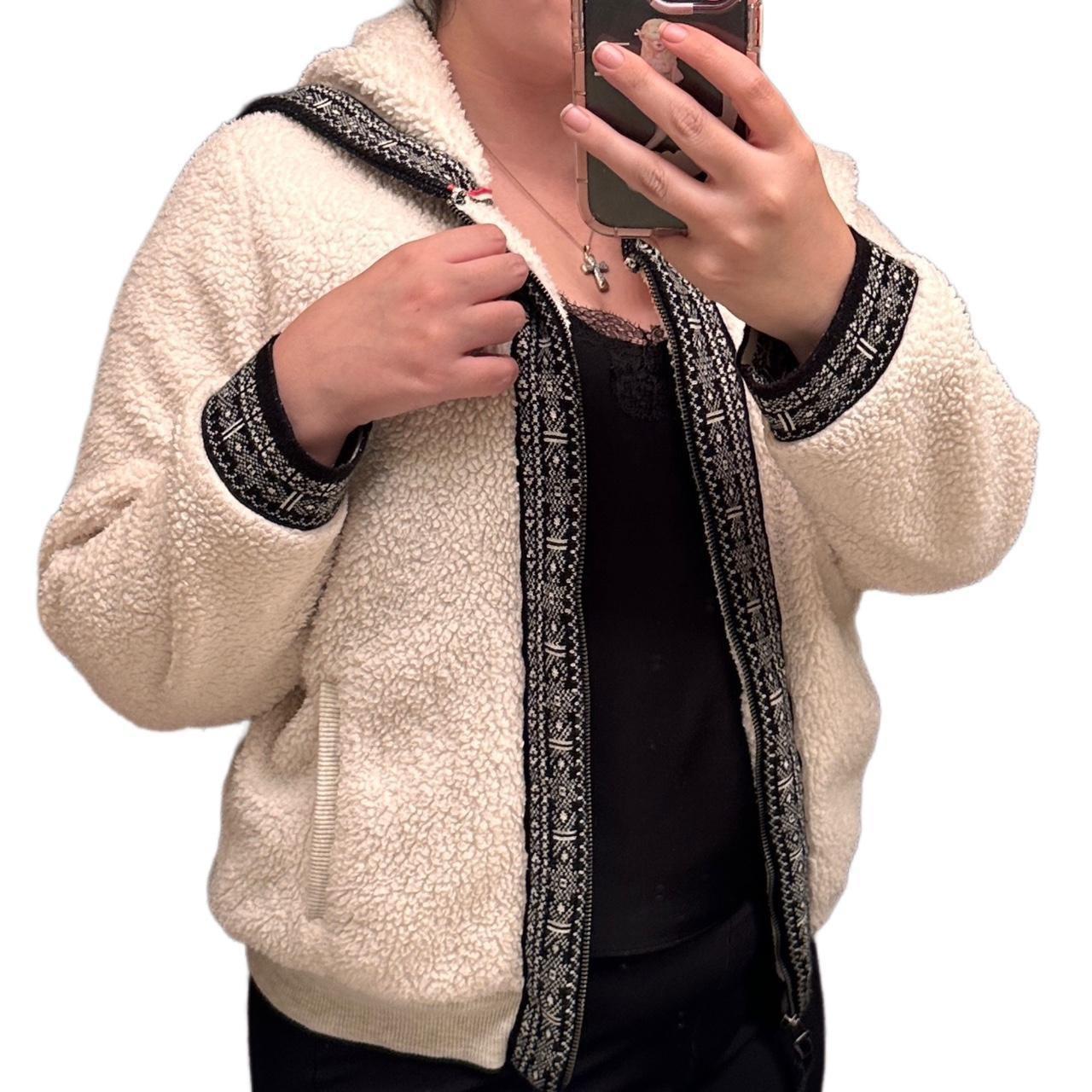 American eagle hot sale fluffy jacket