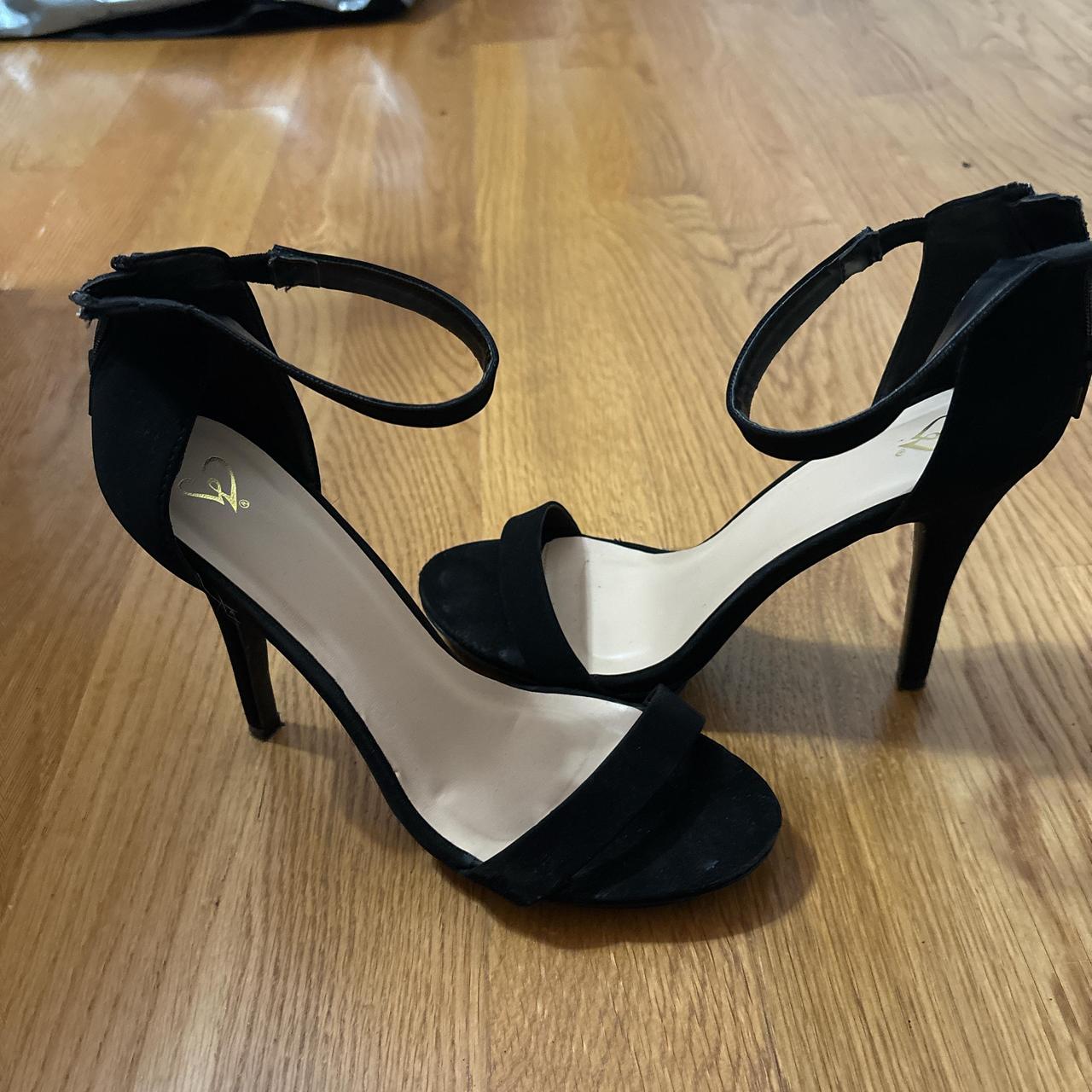 item listed by alinachauu