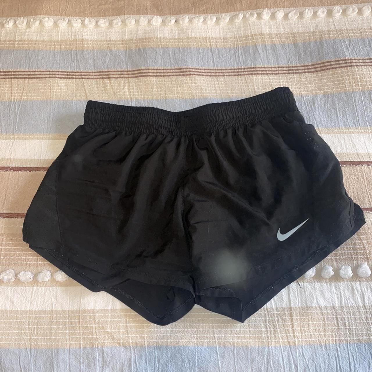 size nike shorts