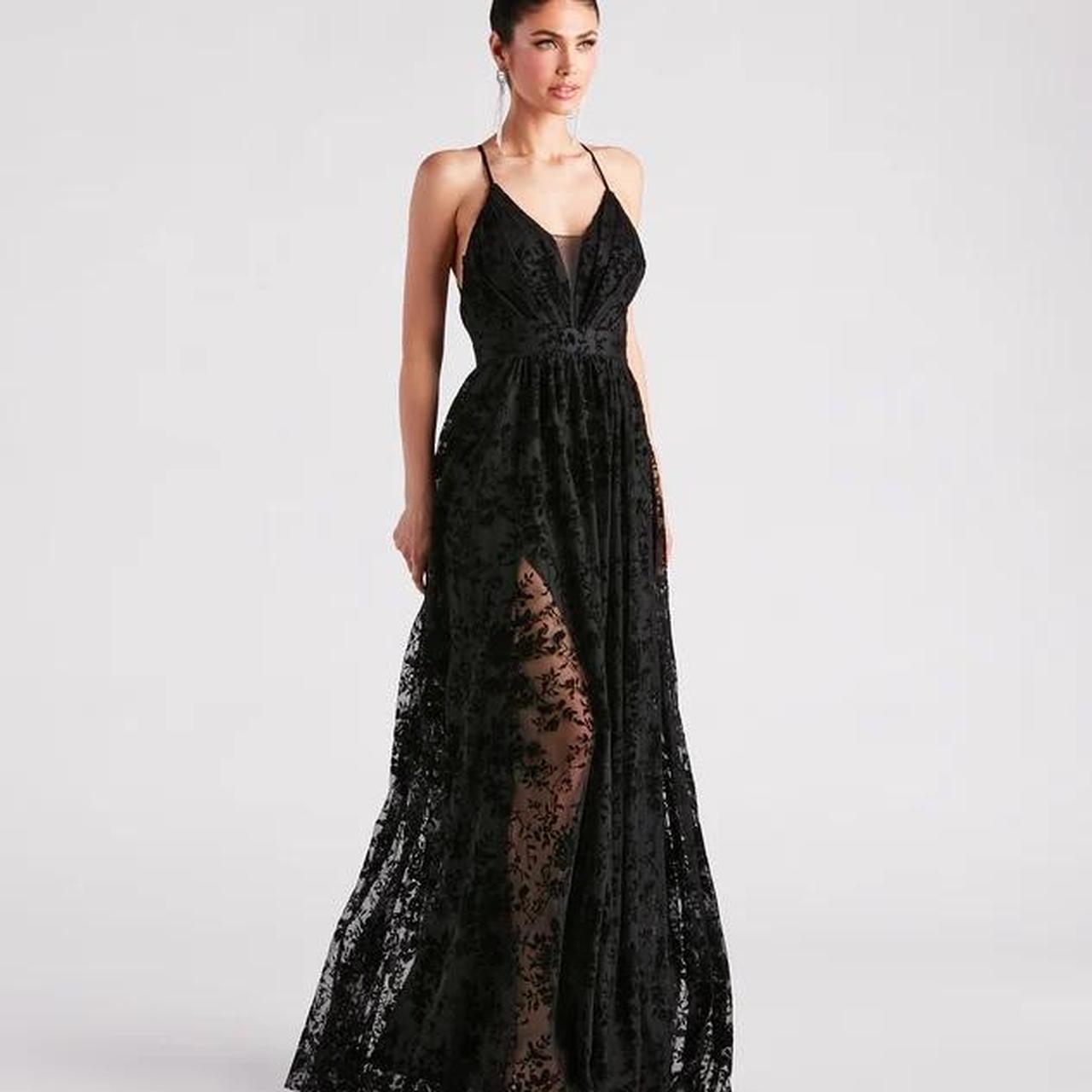 Black lace dress windsor hotsell