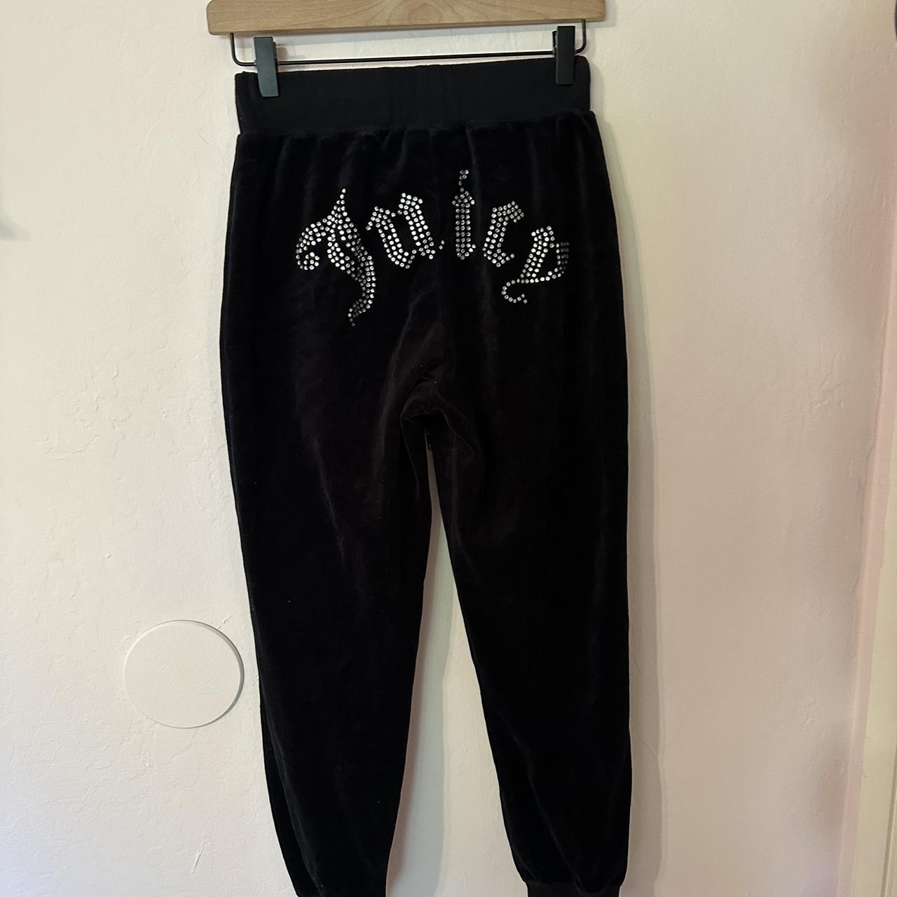 blingy juicy couture sweats! def for the shorter... - Depop