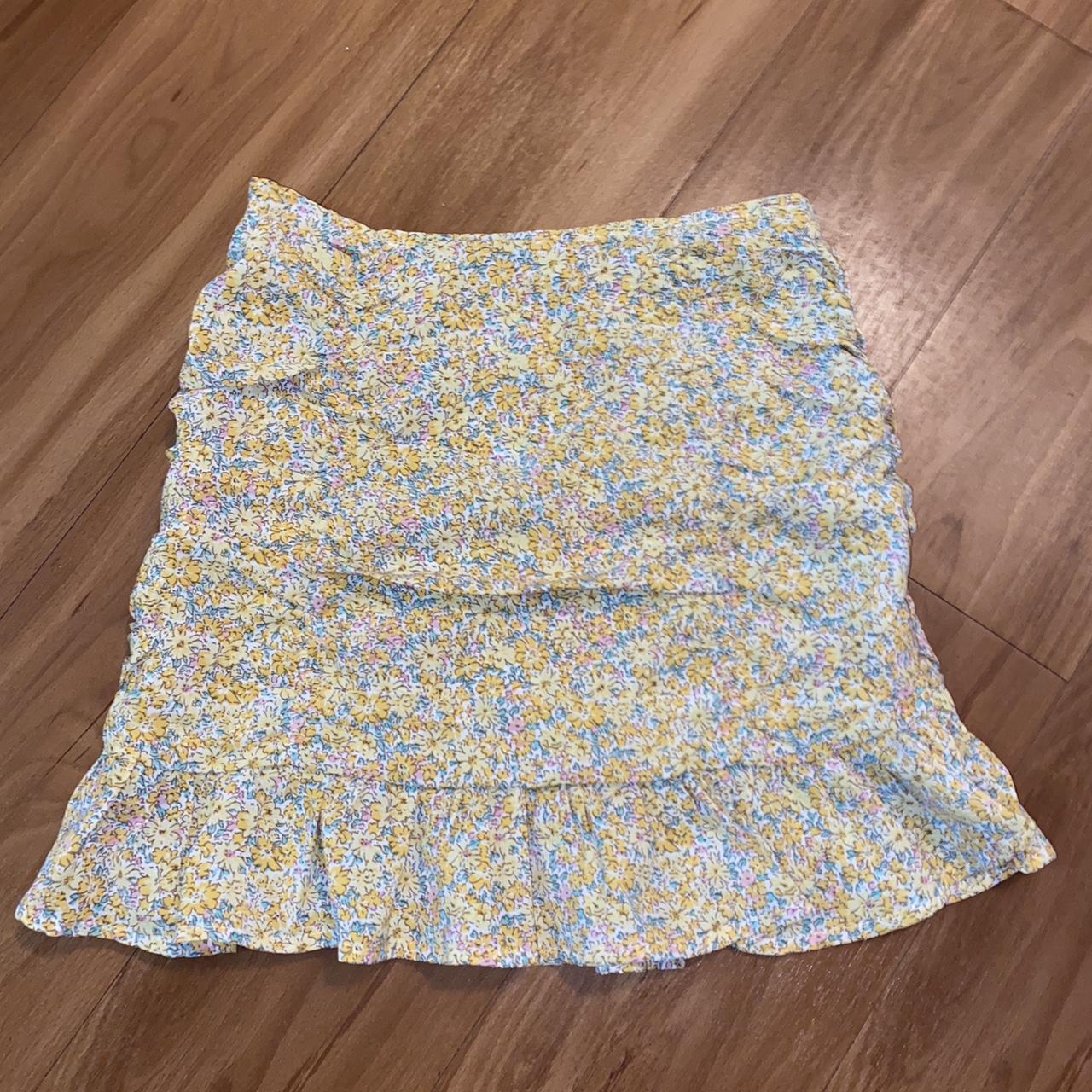 SHEIN Women's Yellow Skirt | Depop