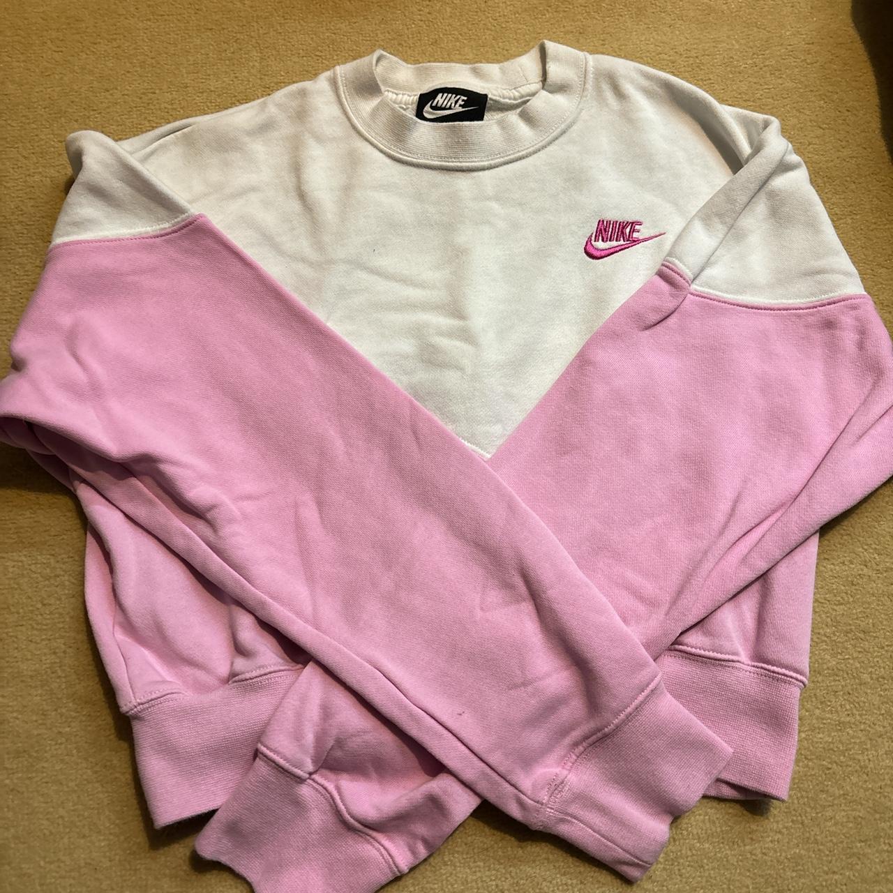 nike jumper female