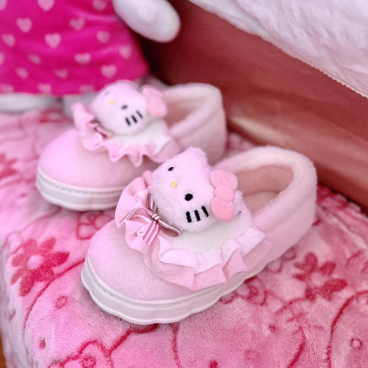 Hello kitty sale baby sandals