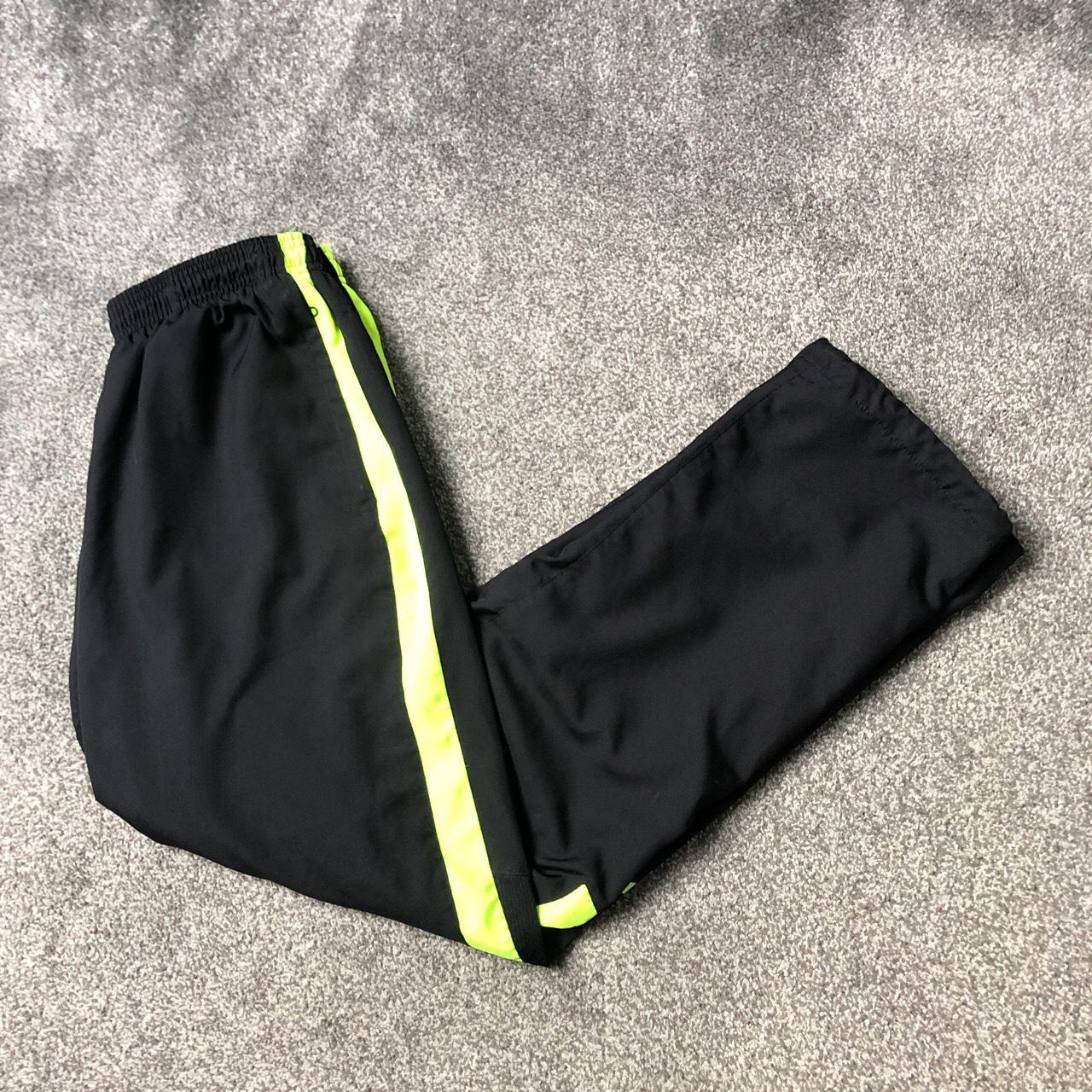 jd green nike tracksuit