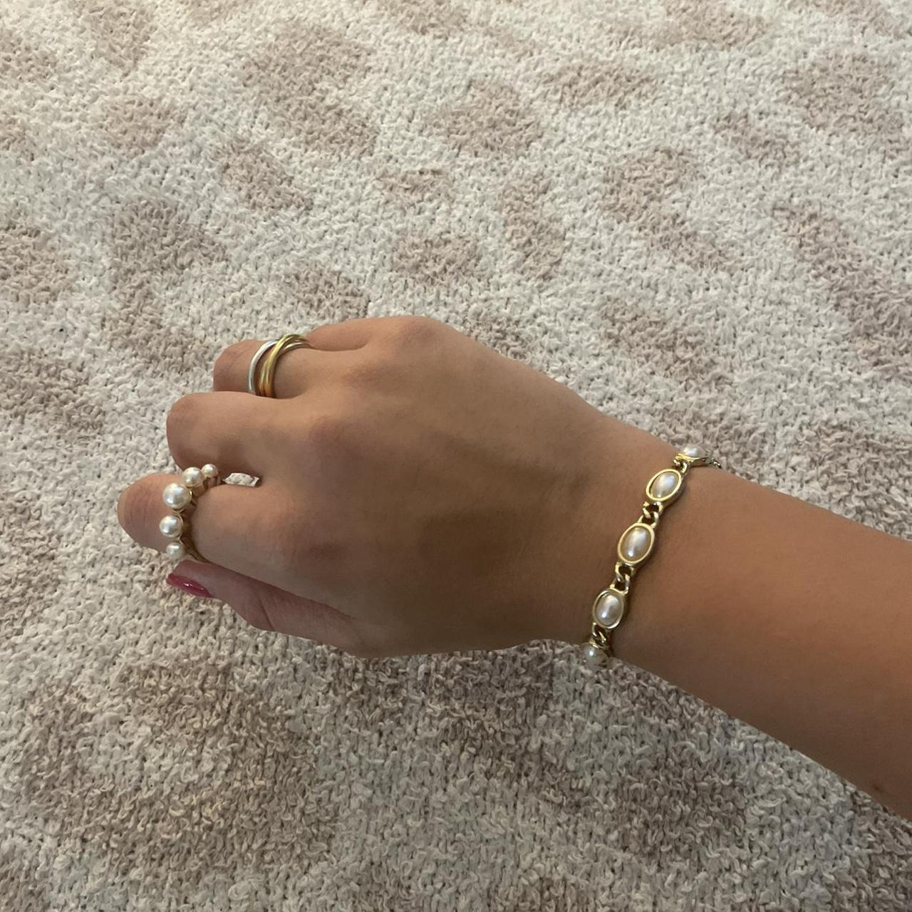 Vintage Golden Pearl Ring Gold Ring with 5 pearls... - Depop