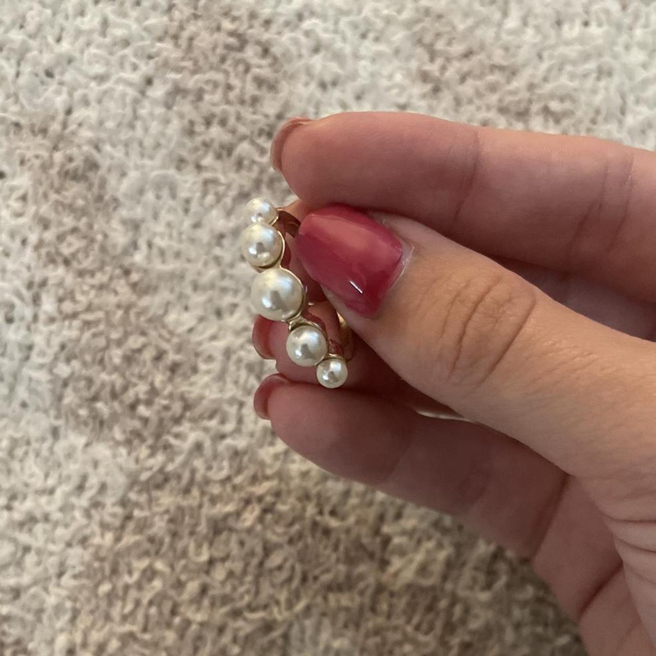 Vintage Golden Pearl Ring Gold Ring with 5 pearls... - Depop