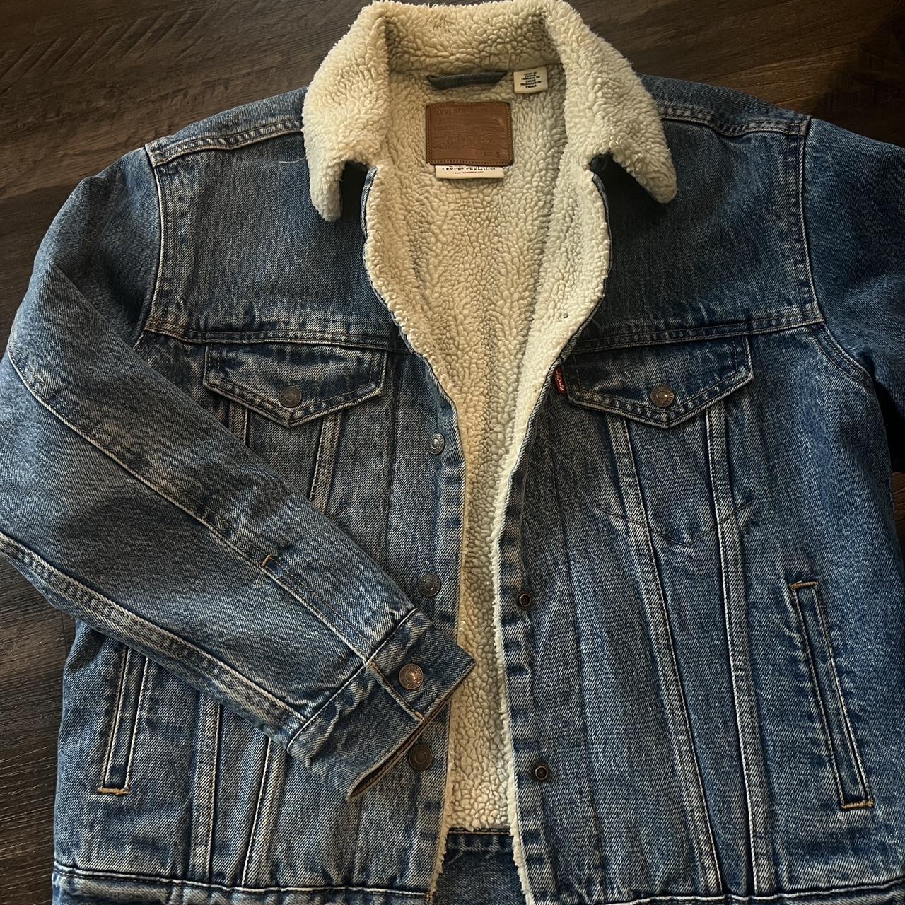 Levi Sherpa Jean Jacket - Depop