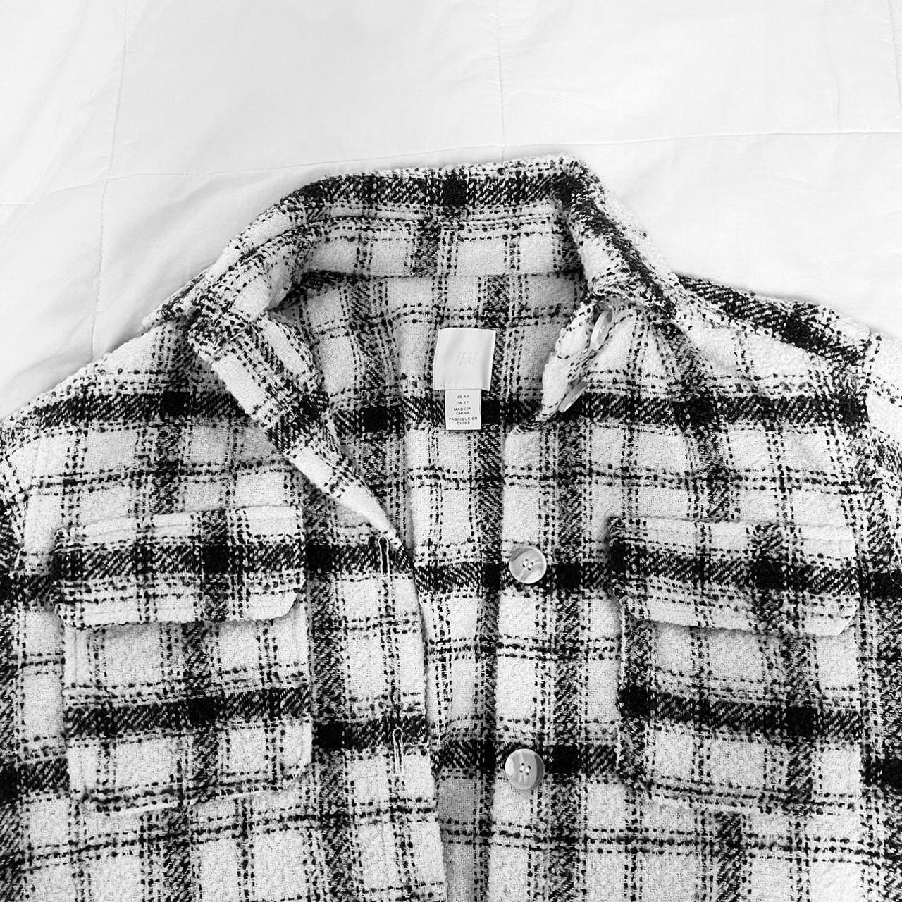 H&M Women's White and Black Jacket Depop