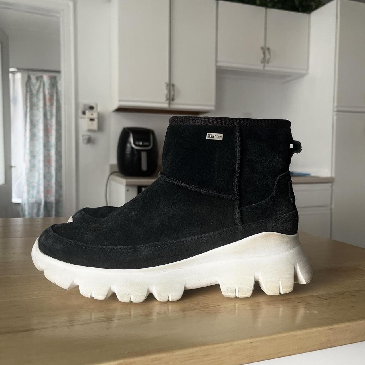 Ugg boots shop white sole