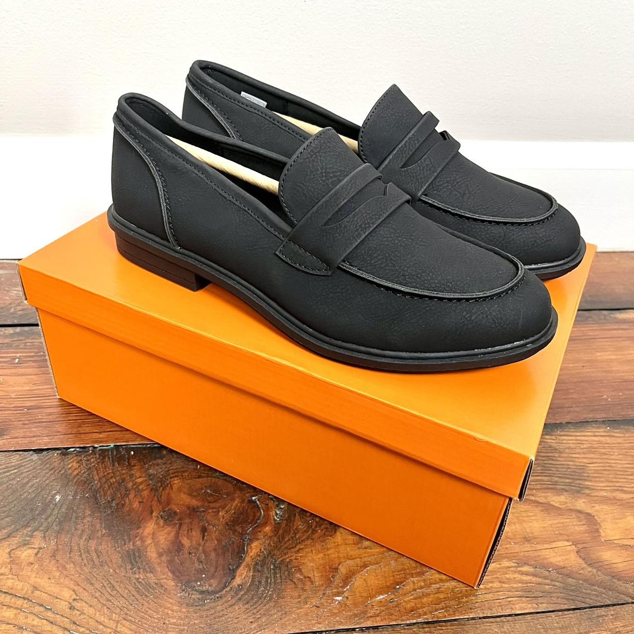 Rocket Dog Women's Black Loafers Depop