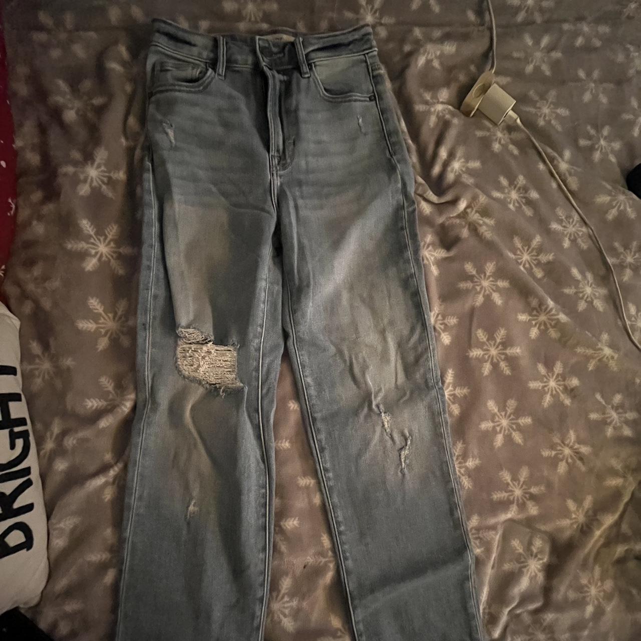 Hidden ripped straight leg jeans wasit size 24 - Depop