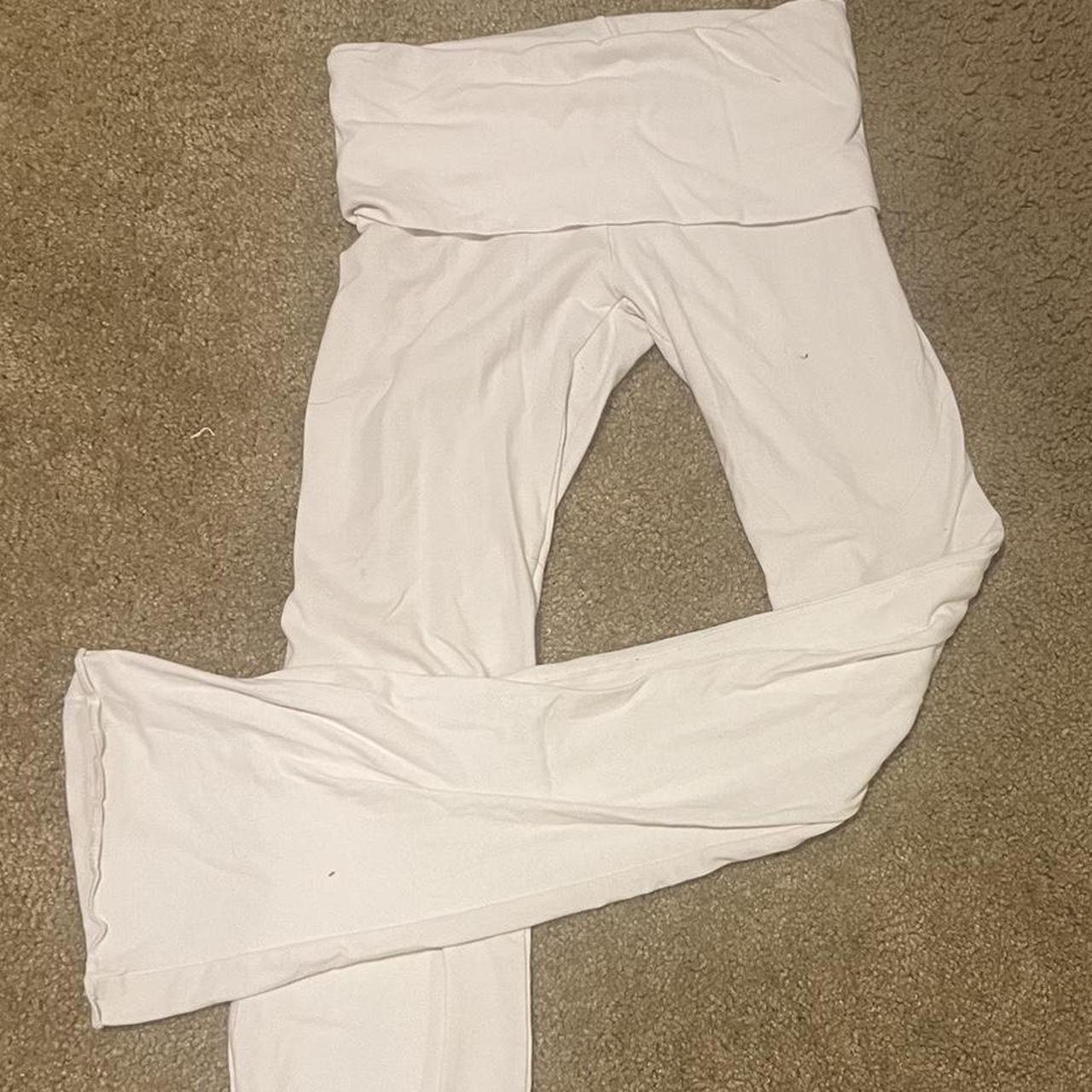 SKIMS WHITE FOLD OVER YOGA PANTS SO CUTE N... - Depop