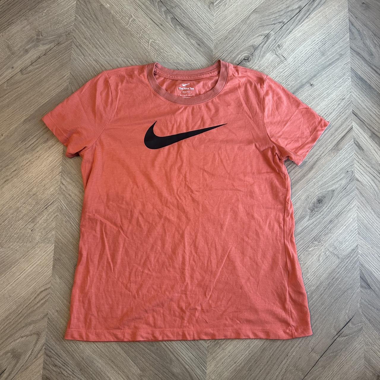 Peach Nike top with black Nike tick Perfect