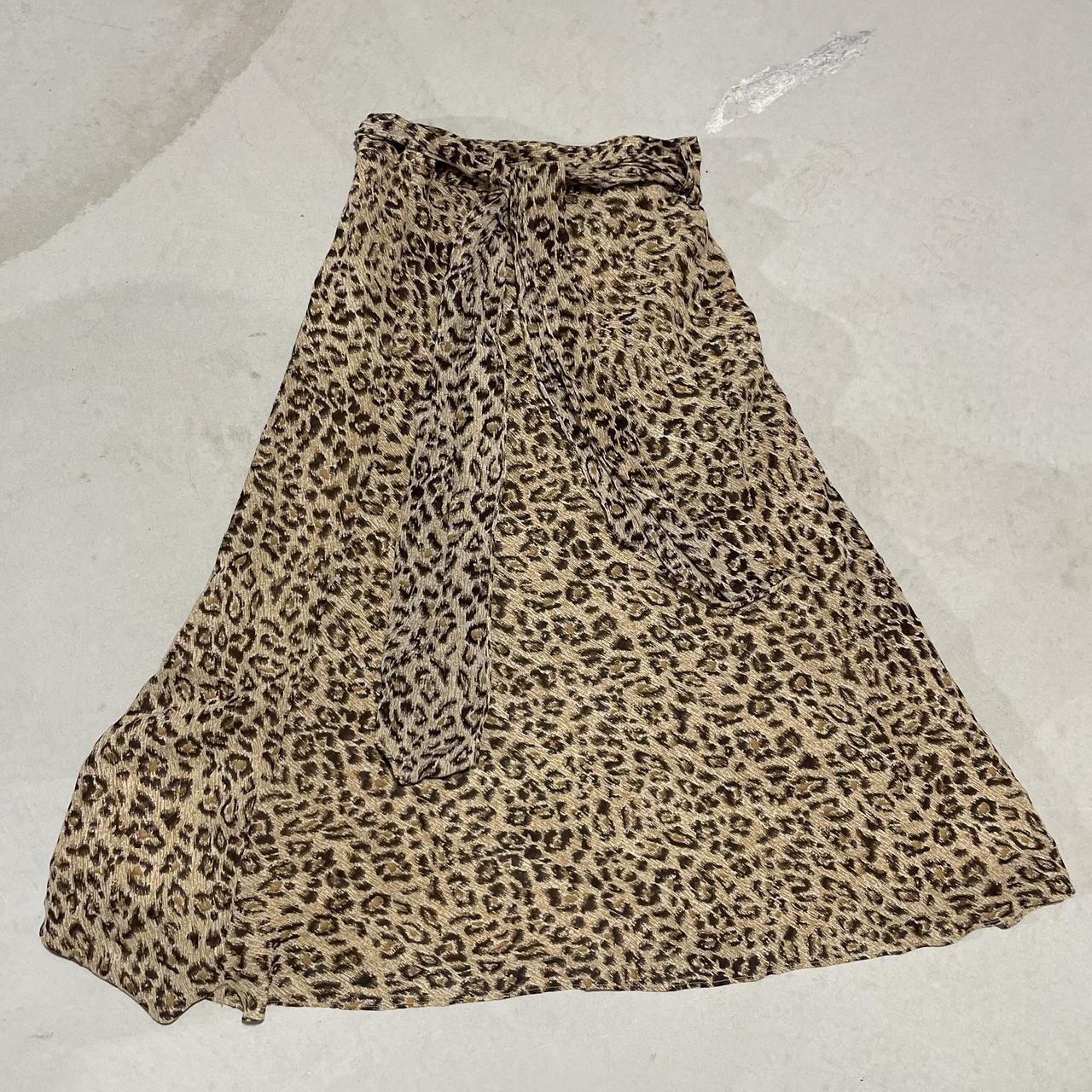 90s y2k leopard cheetah print maxi skirt perfect. Depop