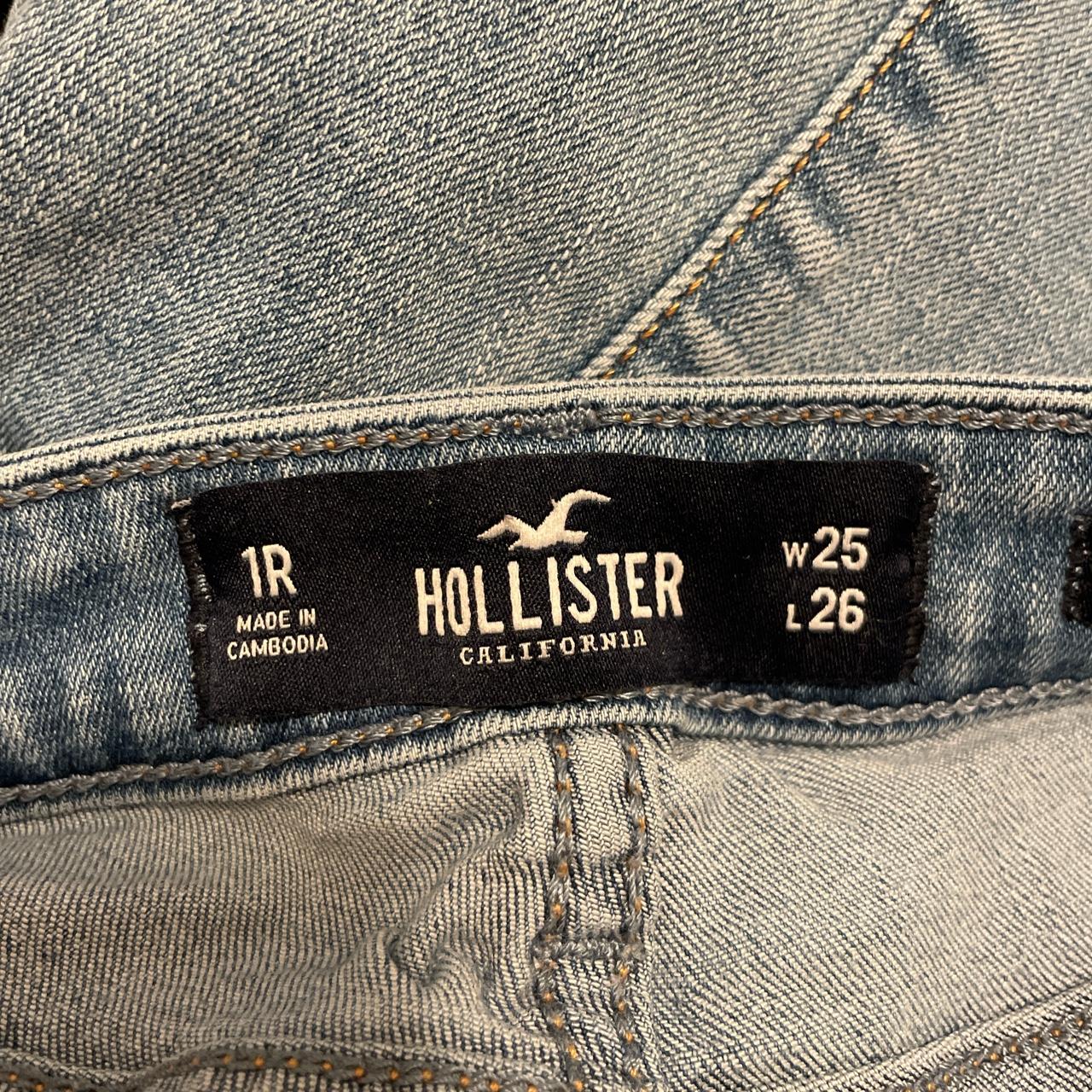 Hollister Mid-rise Ripped Skinny Jeans In A Medium... - Depop