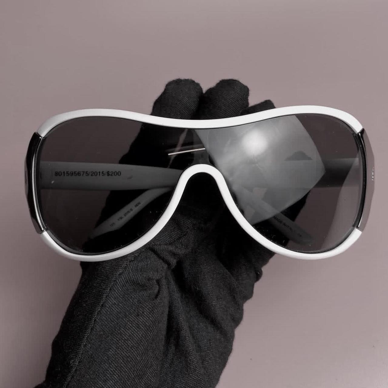 Yves Saint Laurent Women's Sunglasses - White/Black – YSL Vintage Sunglasses Like New, No Flaw …