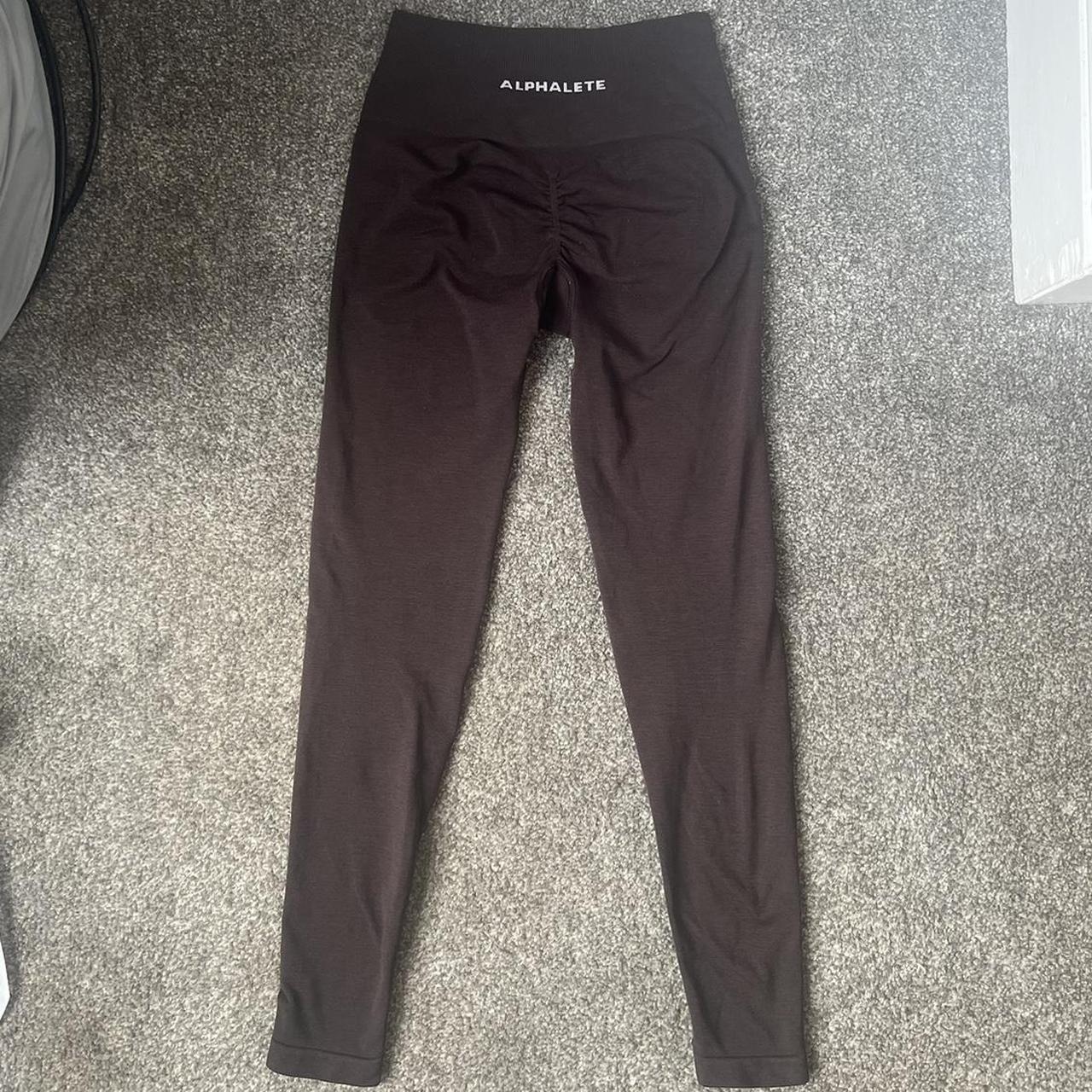 alphalete amplify leggings in chocolate // size xs Depop
