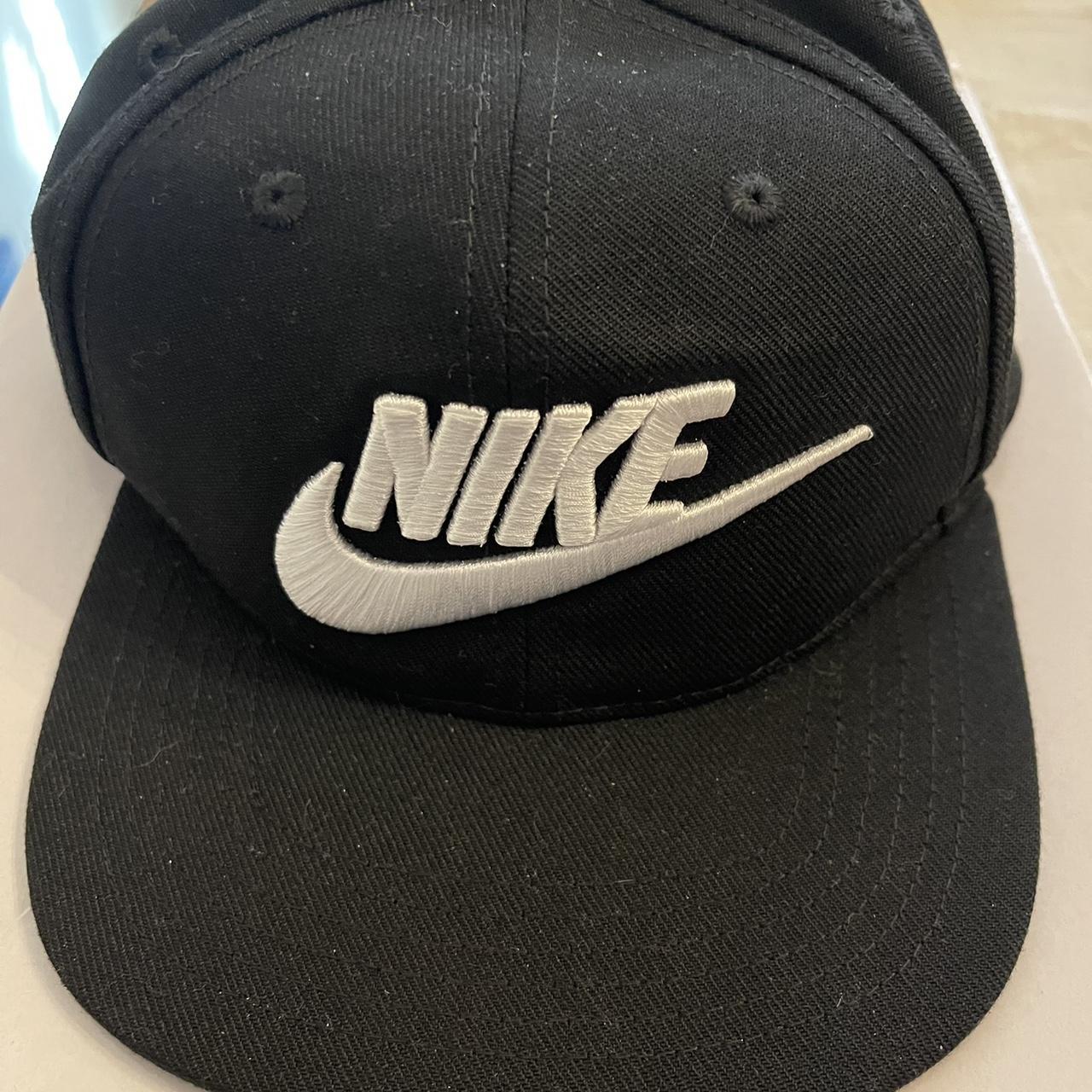 nike snapback cap price