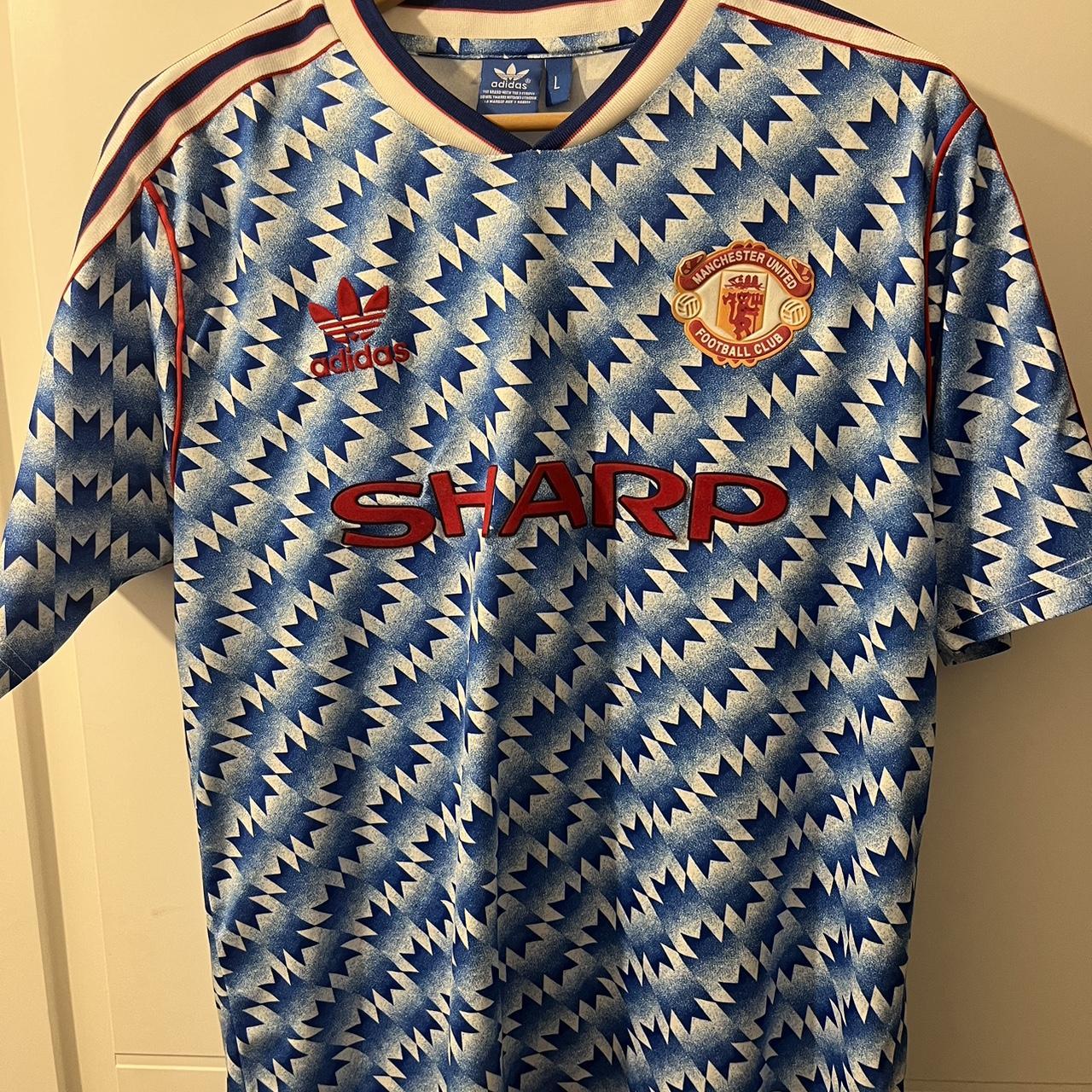 Manchester United Large Retro 1992 Away Shirt Large.... - Depop