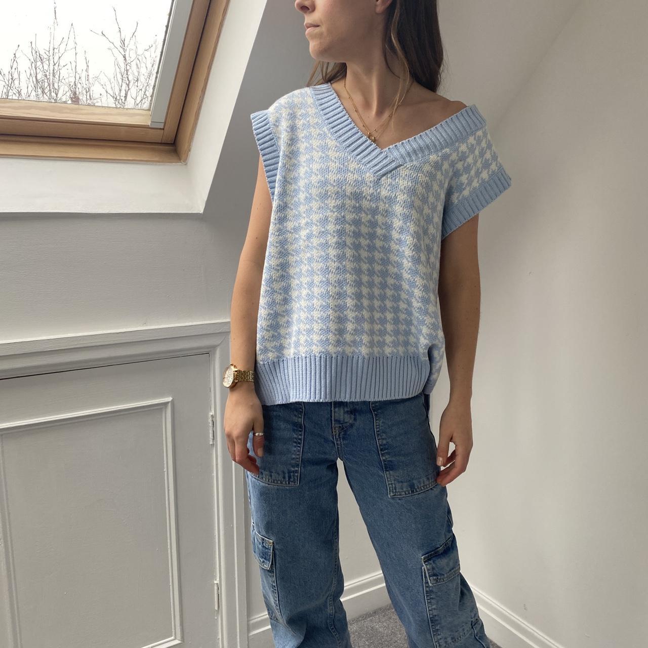 🔥 Sweater vest. Beaut sweater vest. Dogtooth... Depop