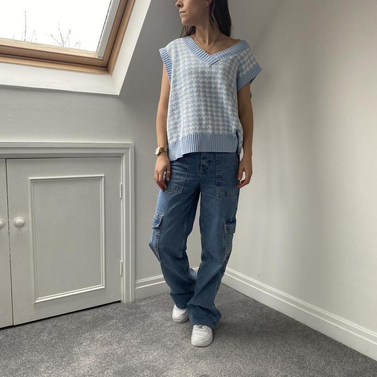 🔥 Sweater vest. Beaut sweater vest. Dogtooth... Depop