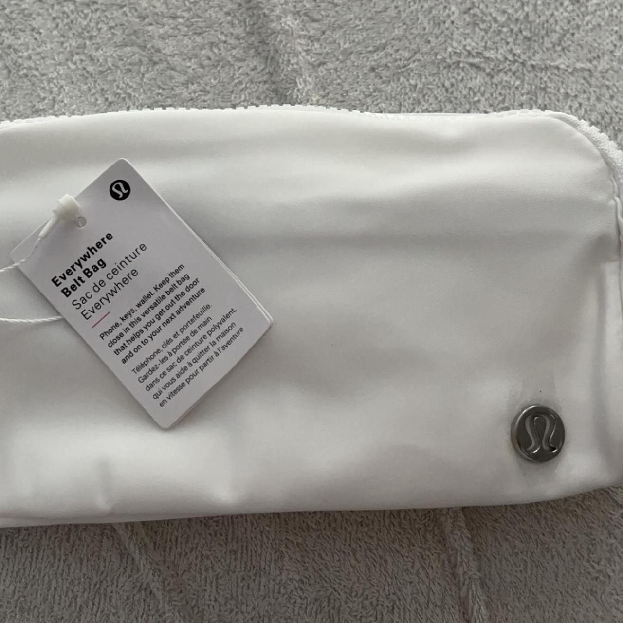 NWT PURE popular WHITE Lululemon Everywhere Belt Bag White