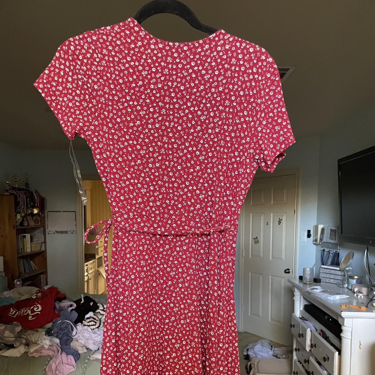Old navy wrap dress Floral - Depop