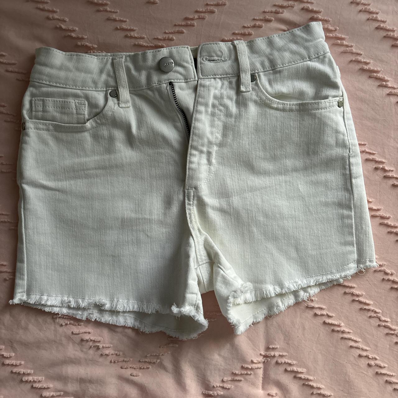 item listed by alesia_zotaj