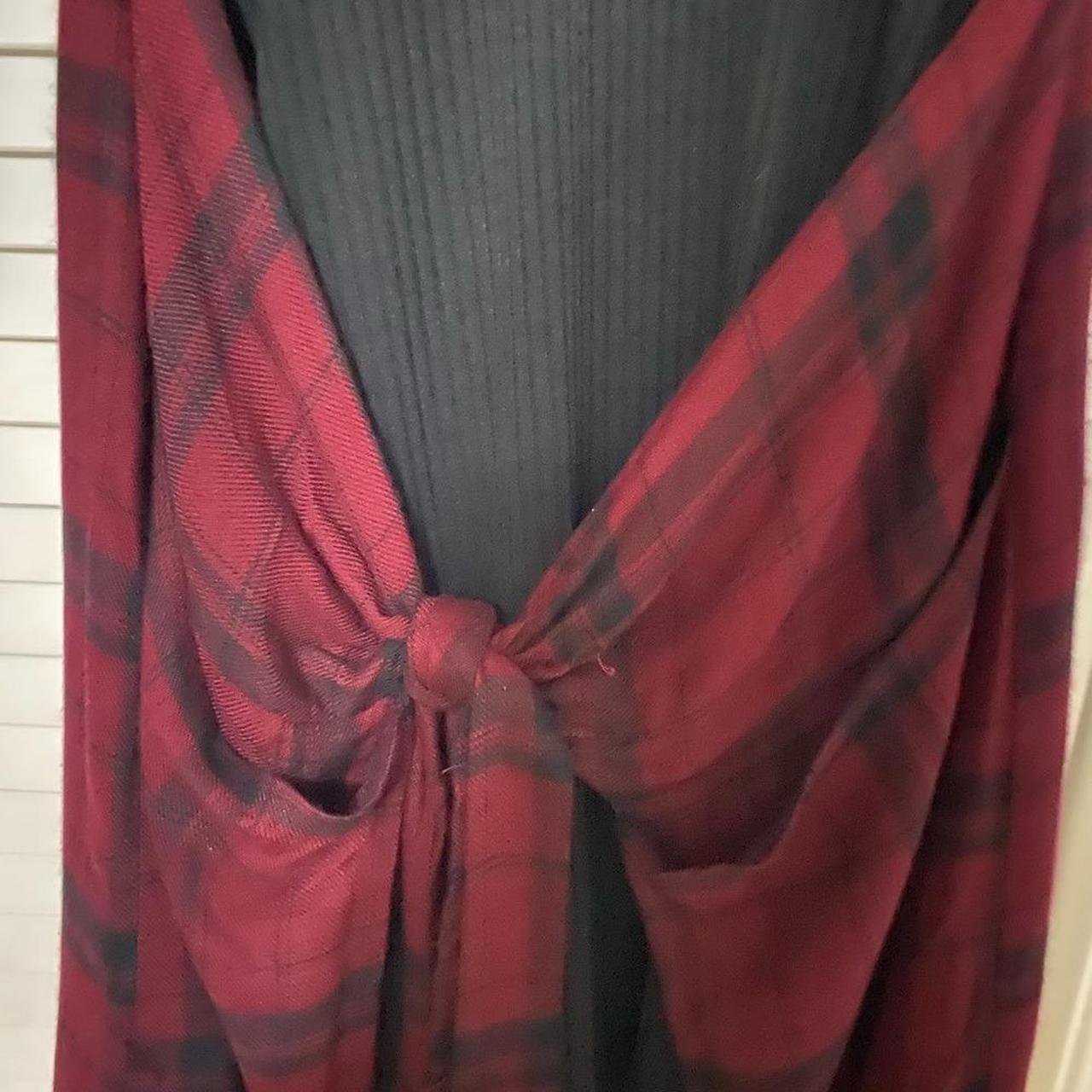 Signature 8 Women's Shirt - Black/Red - M – Signa… - image 3