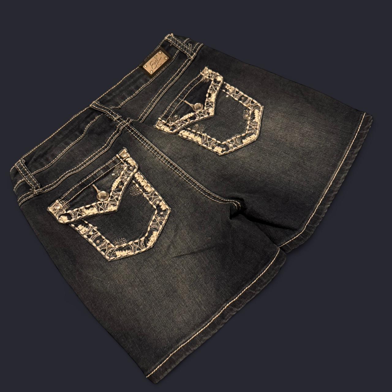 item listed by sassamau