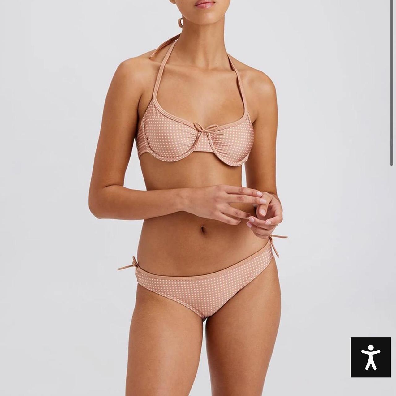 item listed by viviansmithhhhh