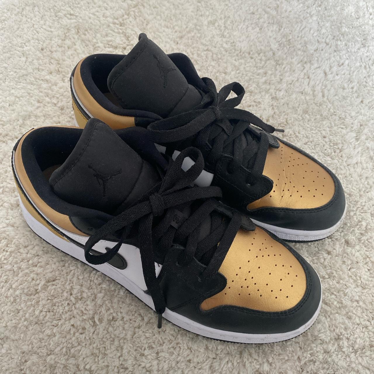womens gold and black jordans