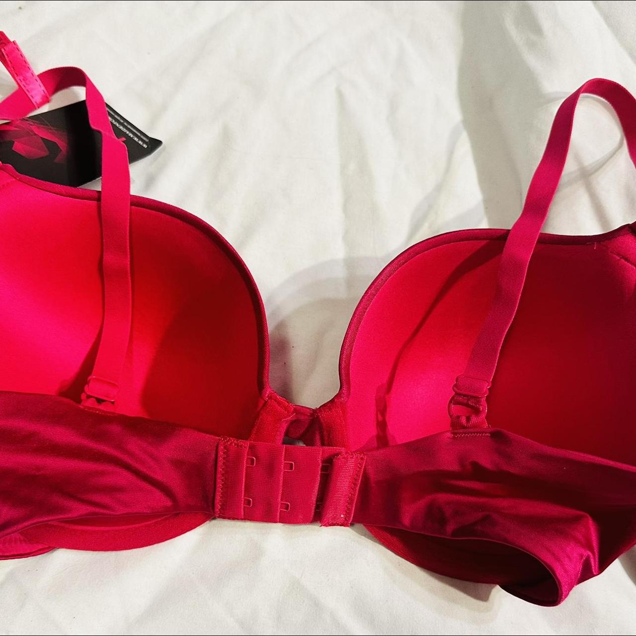 New with Tag. Maidenform 32DD Demi Push-Up Bra. Hot - Depop