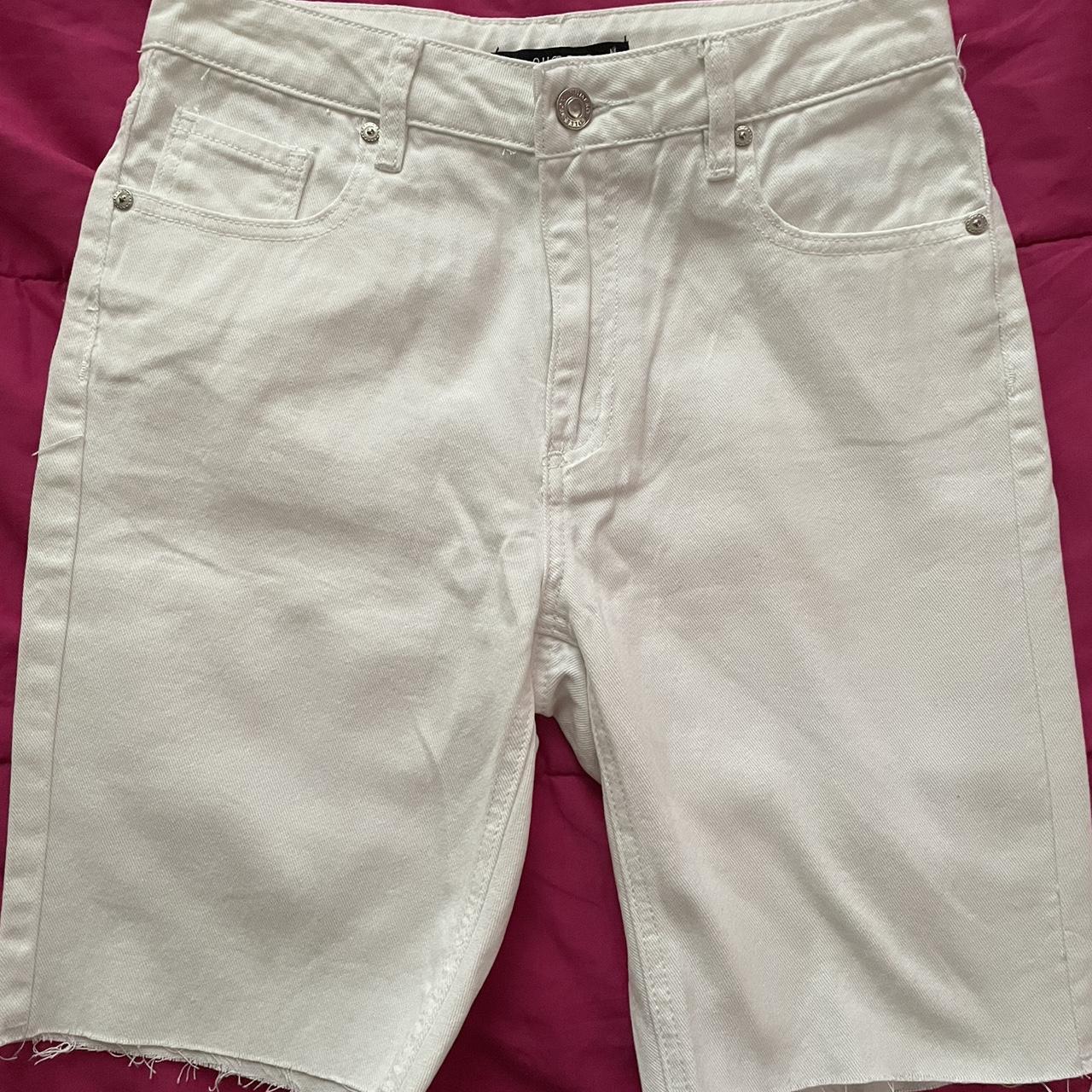 Numero bermuda white shorts - size 26 aka size 4... - Depop