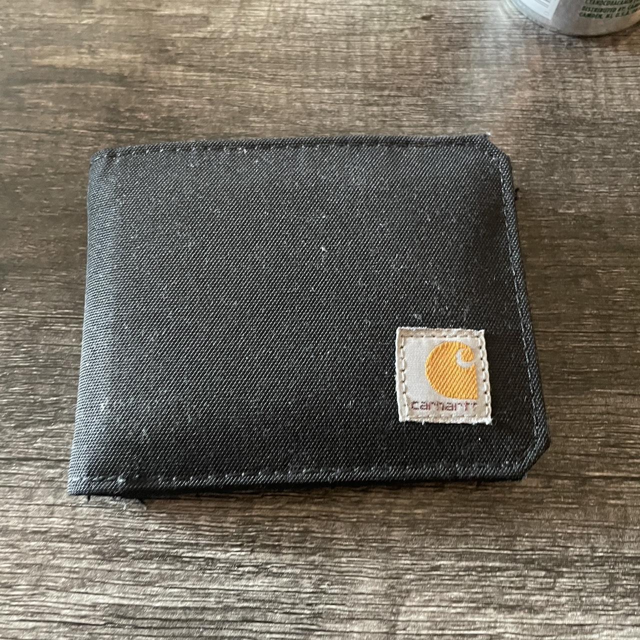 Carhartt Bifold Wallet Good Condition But Used Depop P0 