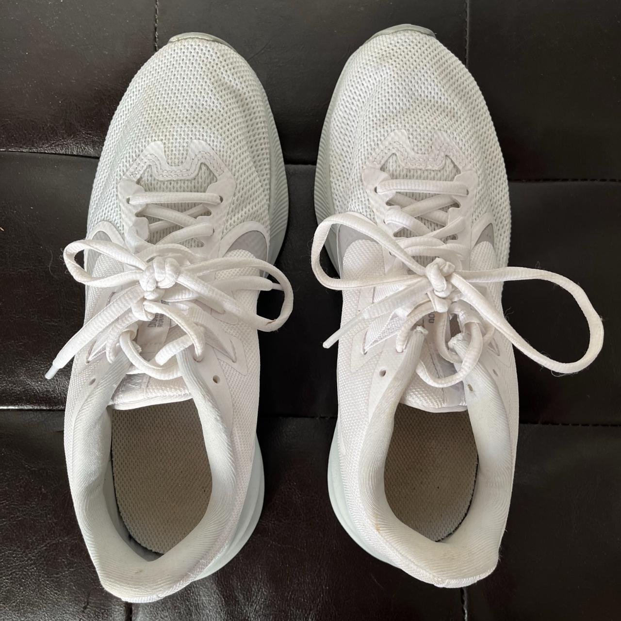 Nike white runners/shoes. US 8.5. Never worn - Depop