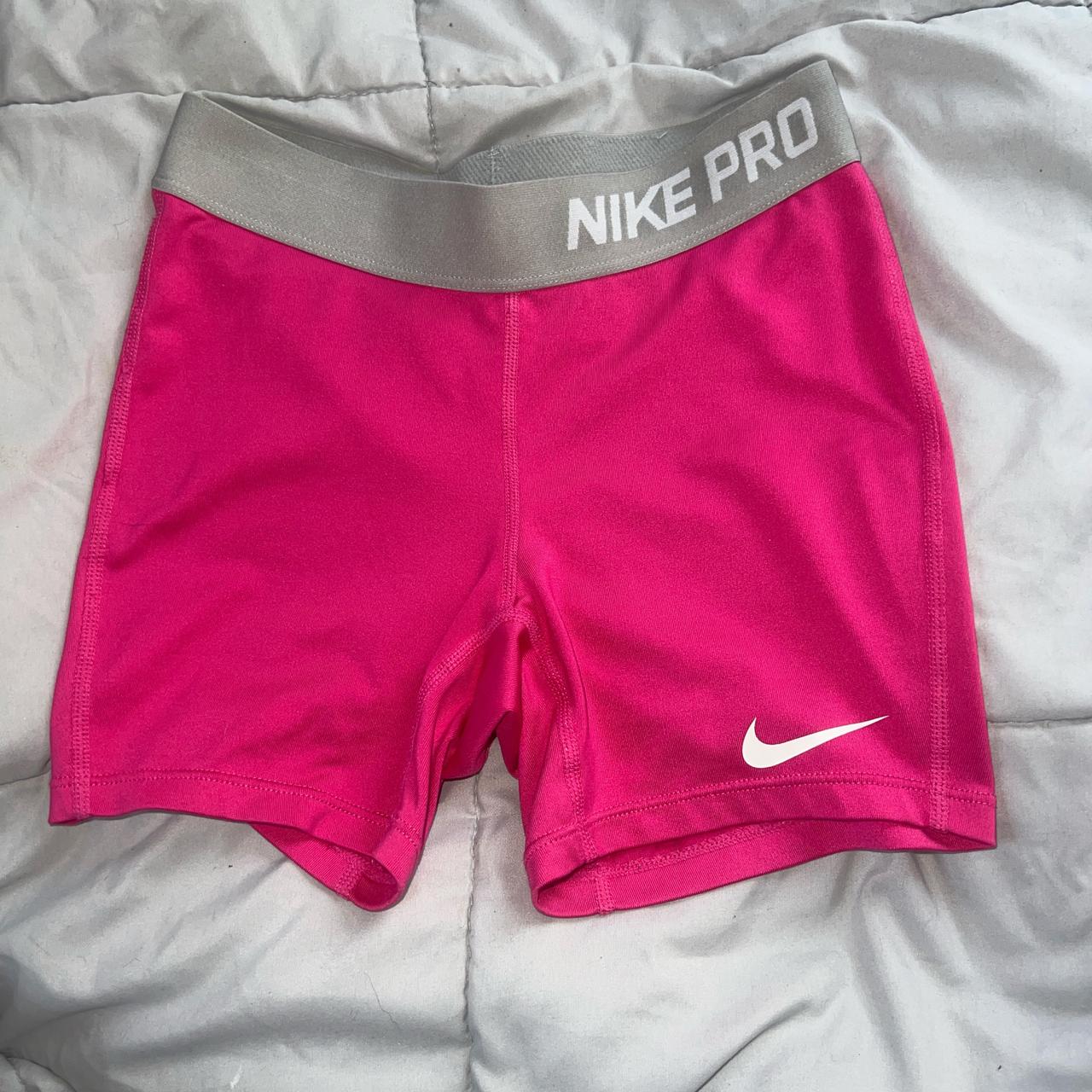 hot women in nike pros