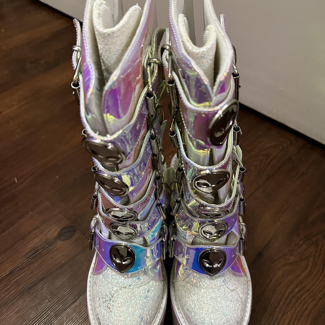 Deals YRU Alien Boots