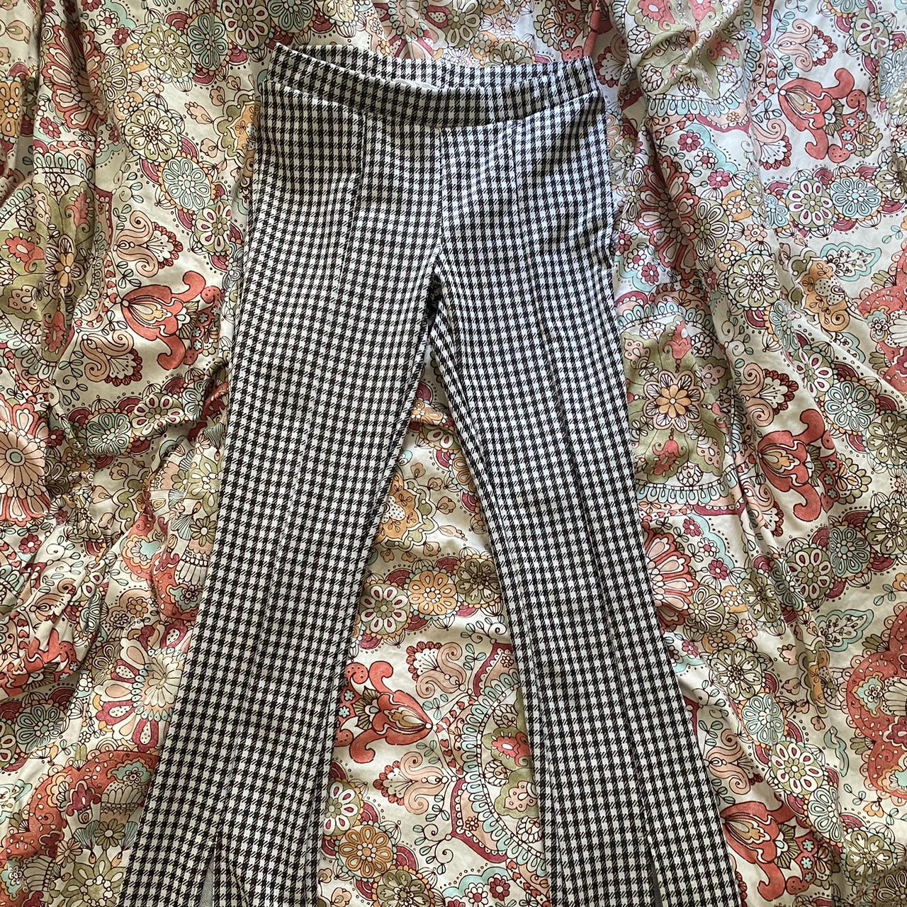 Urban Outfitters Women's Brown and White Trousers | Depop