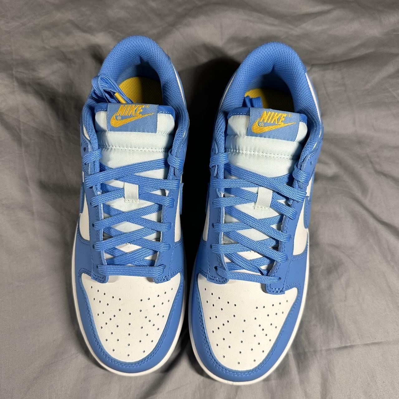 Nike Women's Blue Trainers | Depop