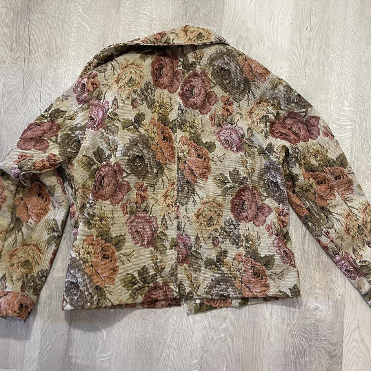 Floral Tapestry Jacket Size M Never worn Super cool... - Depop