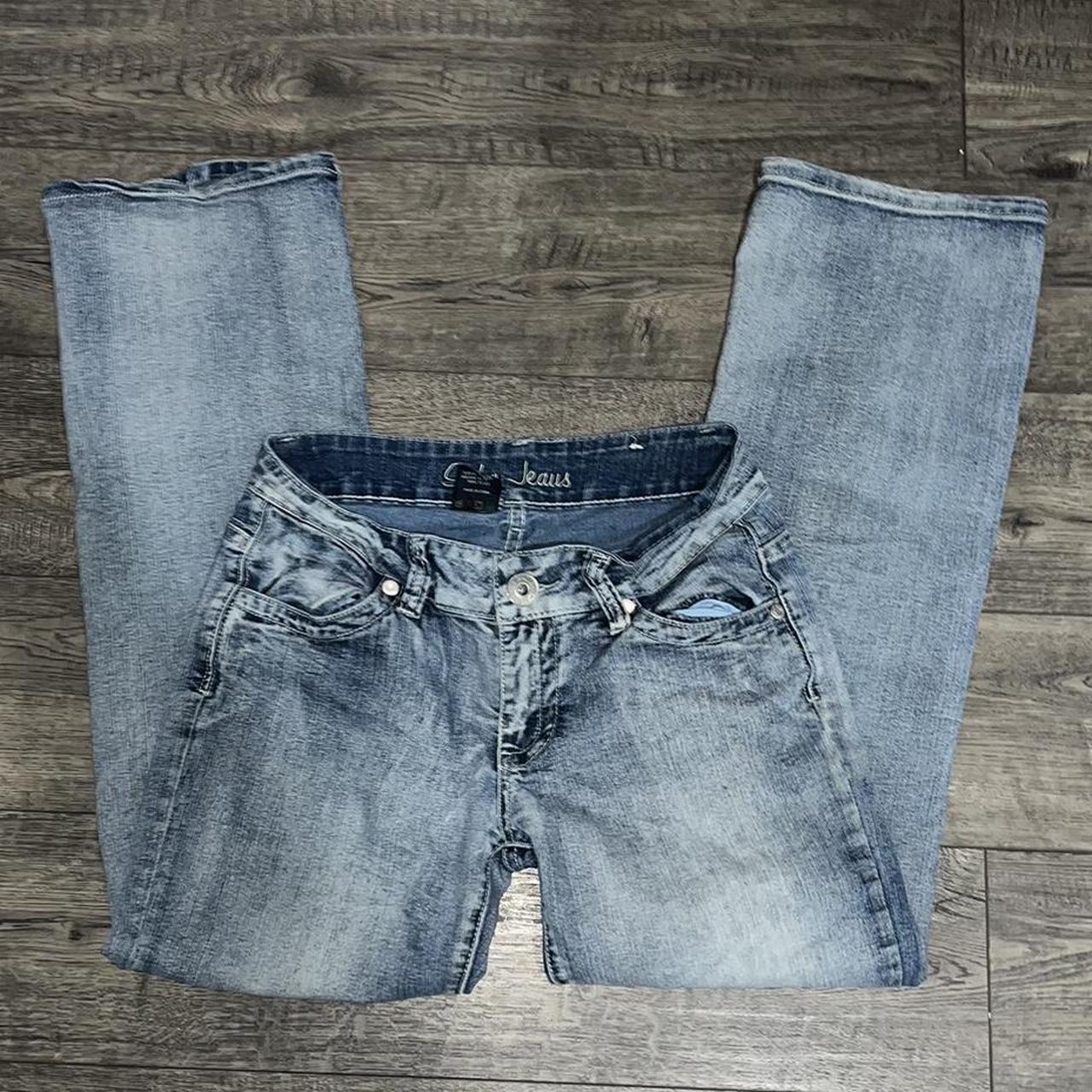 Suko Jeans Lowrise + Bootcut Very similar to miss - Depop